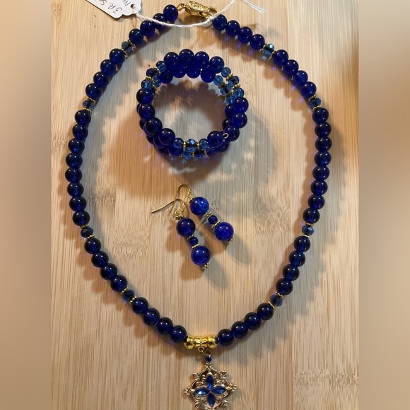 Hand Crafted Pendant Necklace Wrap Bracelet Pierced Earrings Royal Blue Beads - Picture 16 of 16